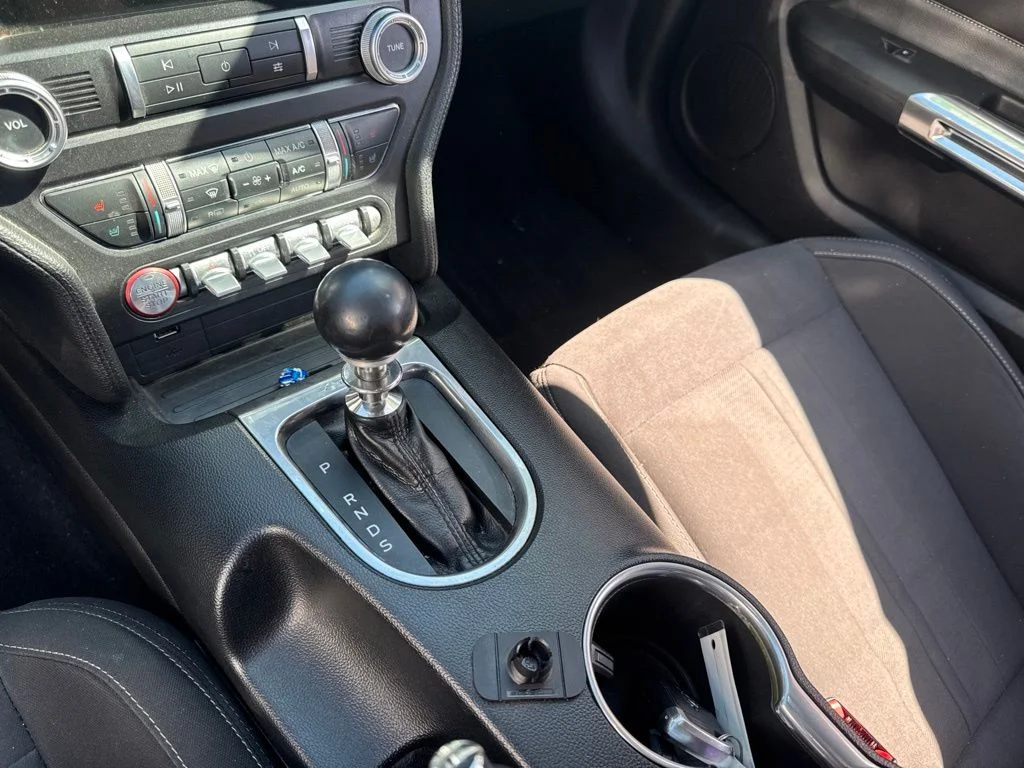 Used 2019 White Ford GT image 9