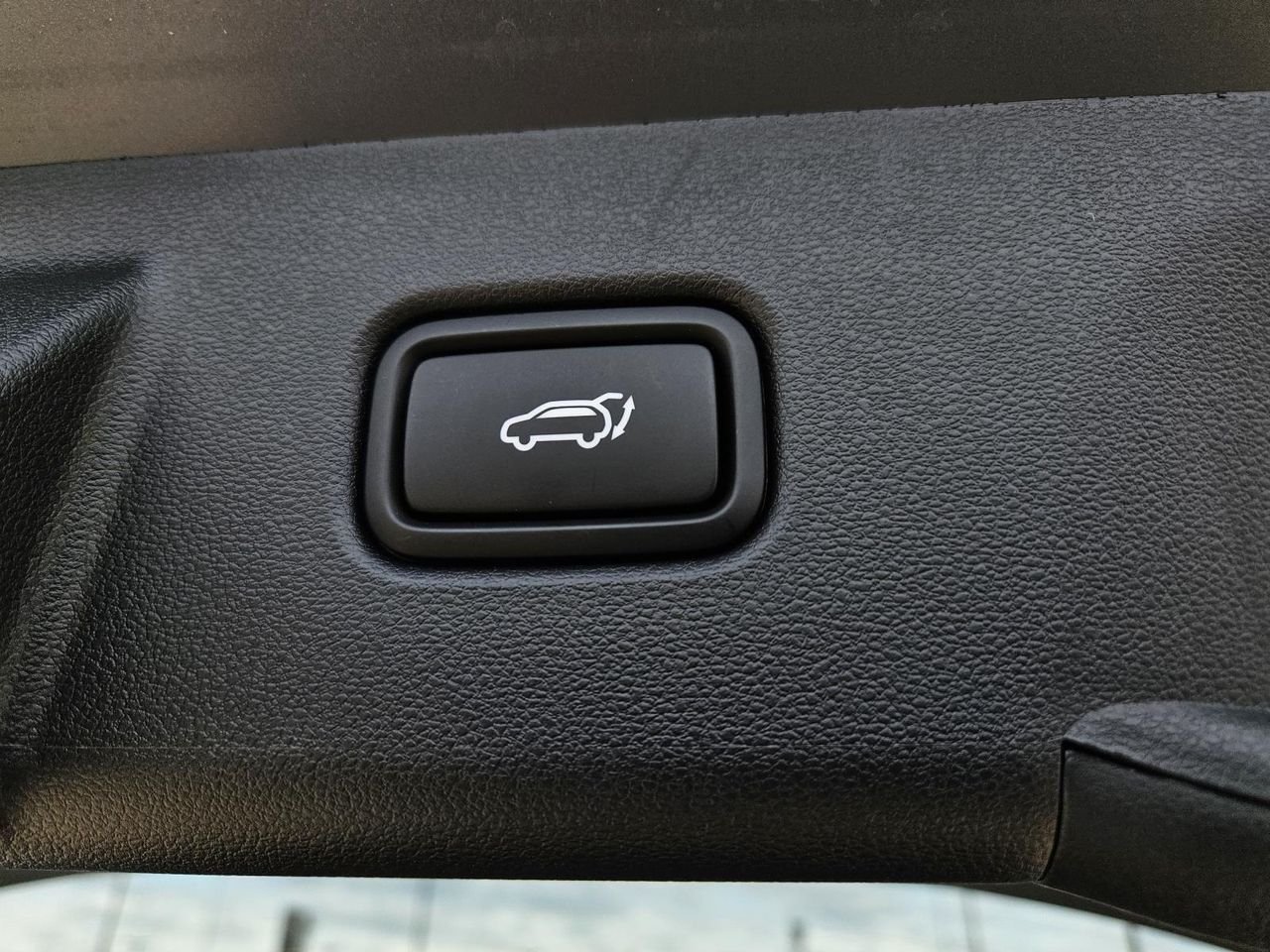 New 2026 Ecotronic Gray Hyundai SEL FWD image 9