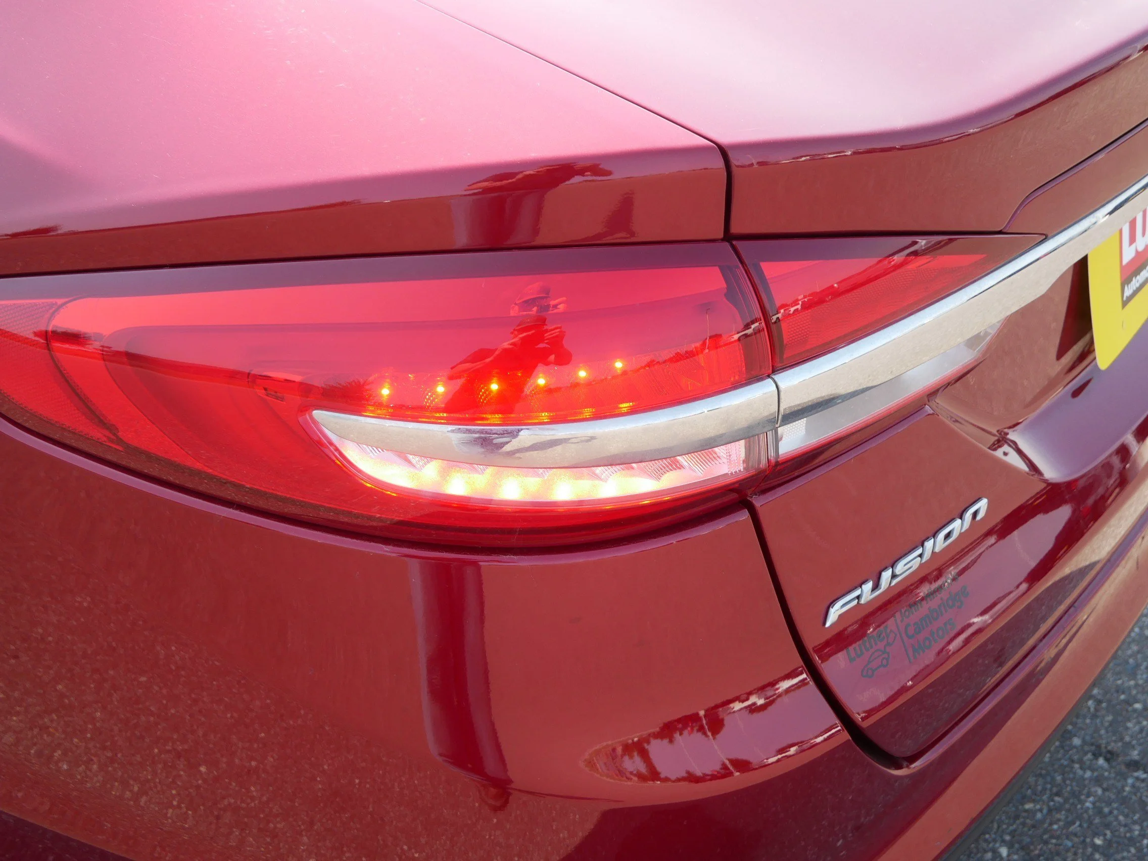 Used 2017 Ruby Red Metallic Tinted Clearcoat Ford SE image 17