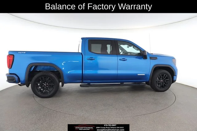 Used 2023 Blue GMC Elevation image 22