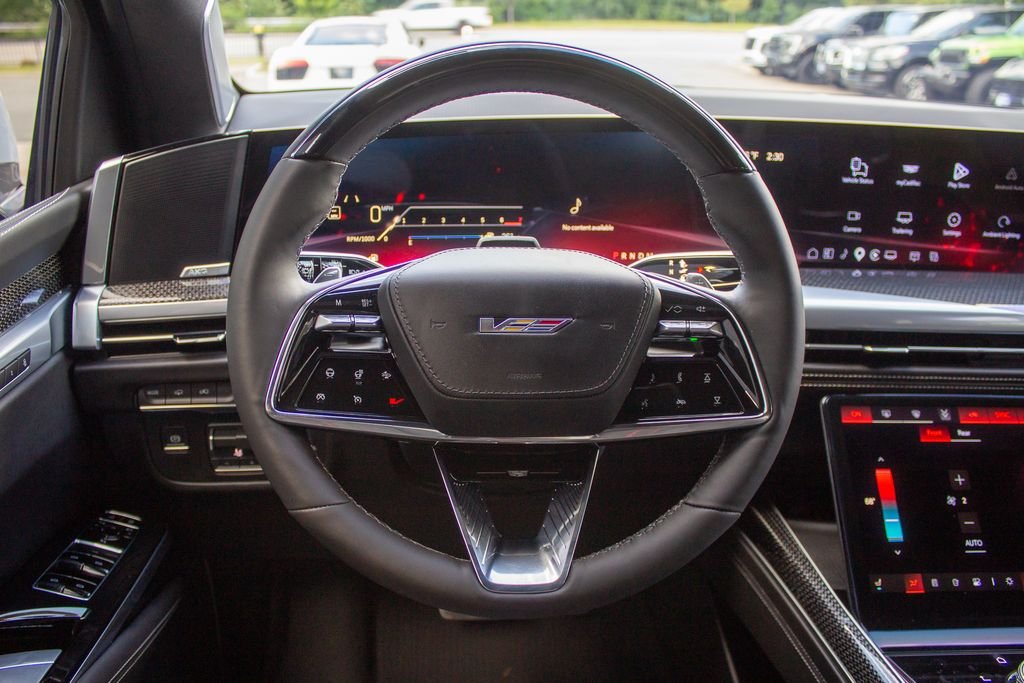 Used 2026 Vibrant White Tricoat Cadillac V-Series image 14