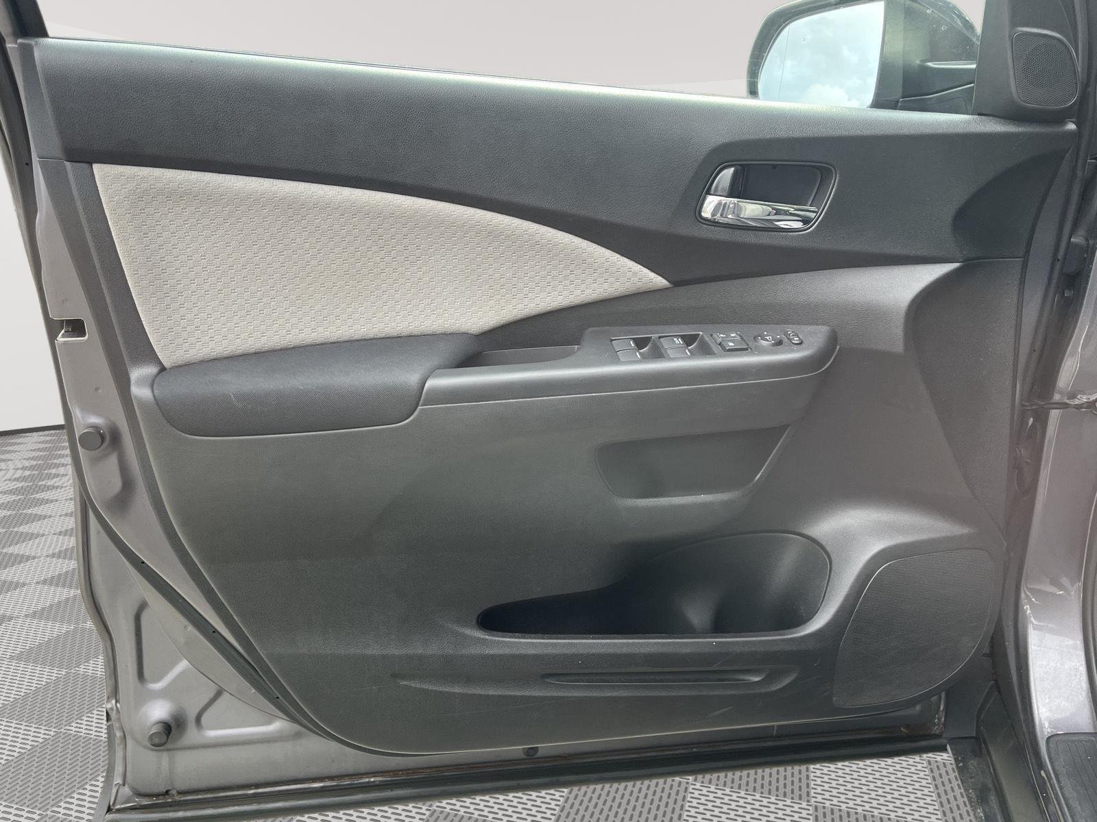 Used 2015 Modern Steel Metallic Honda EX image 18
