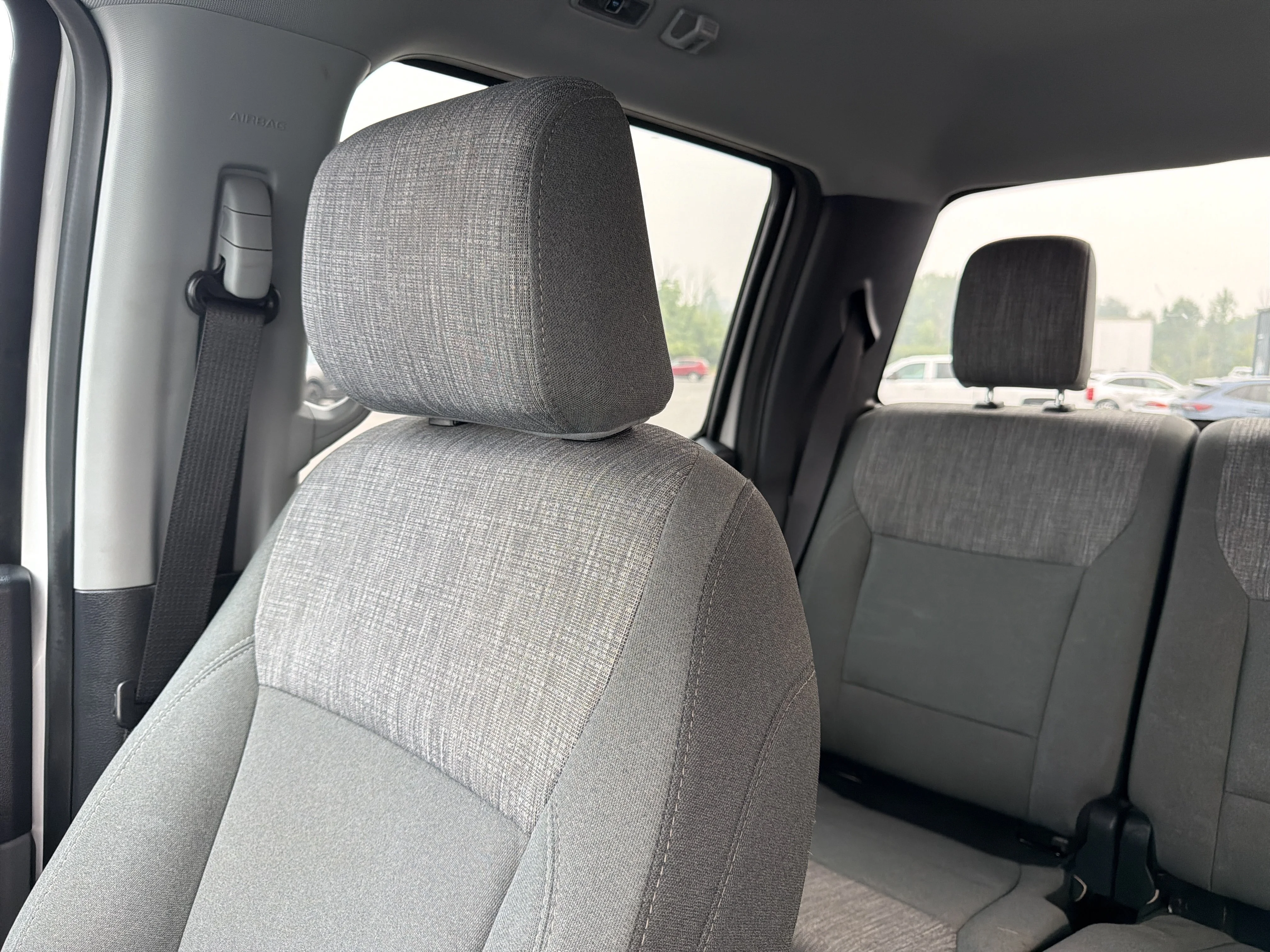 Used 2024 Oxford White Ford XLT image 30