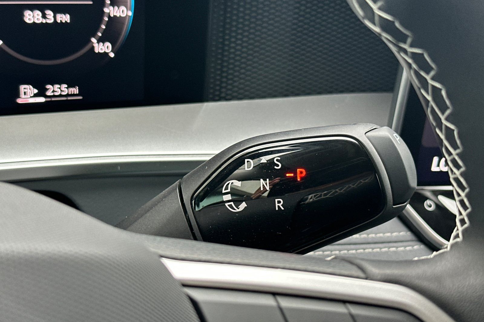 2026 Volkswagen Tiguan SE - Photo 19