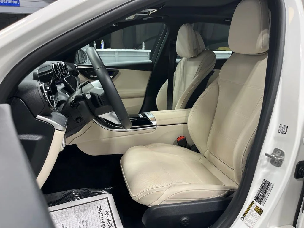 Used 2025 Polar White Mercedes-Benz C 300 image 12