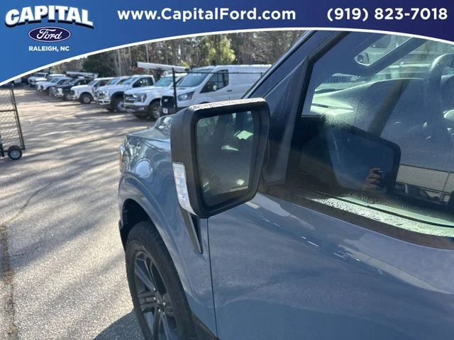Used 2023  Ford XLT image 12