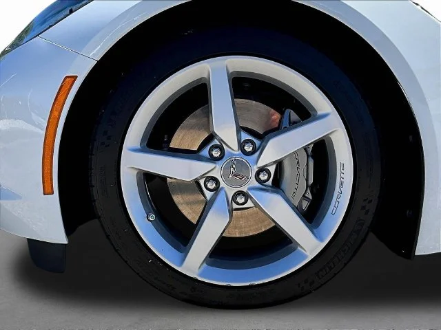 Used 2014 White Chevrolet Base image 31