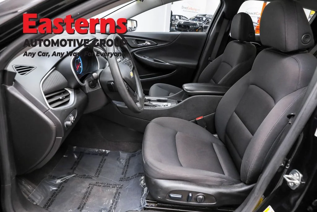 Used 2023 Black Chevrolet LT image 14