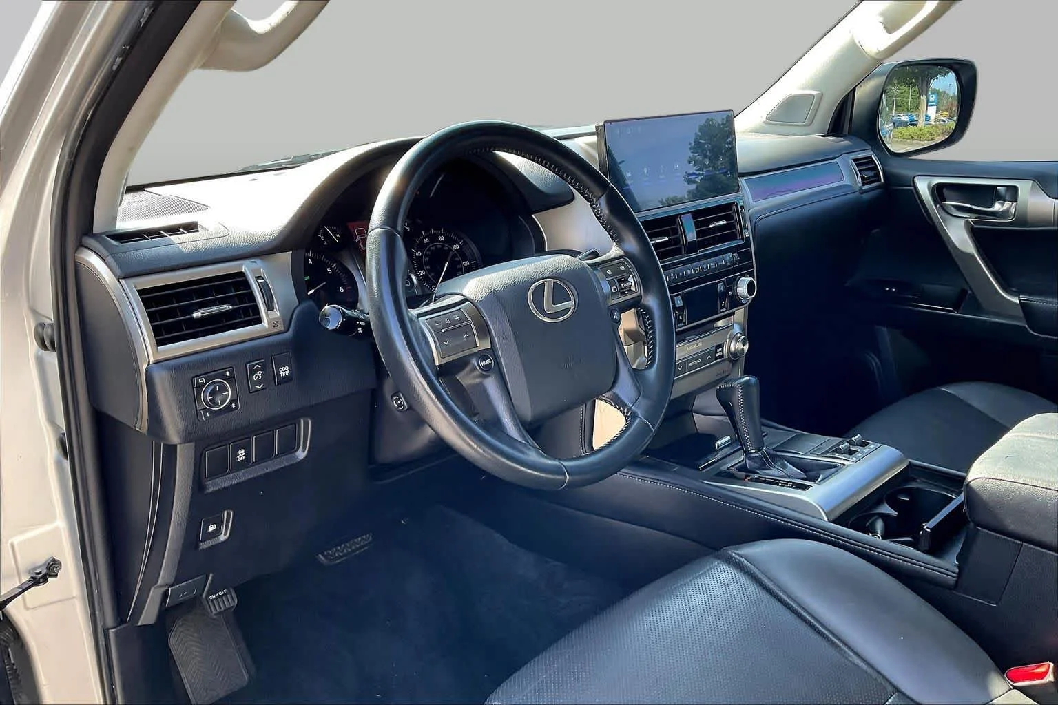 Used 2016 Silver Lining Metallic Lexus  image 18