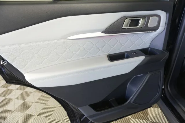 New 2026 Agate Black Metallic Ford Platinum™ image 29