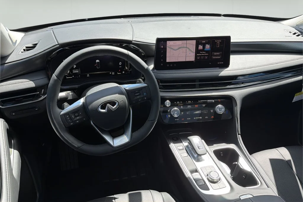 New 2027 RADIANT WHITE INFINITI Luxe FWD image 20