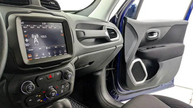 Used 2020 Blue Jeep Latitude image 22
