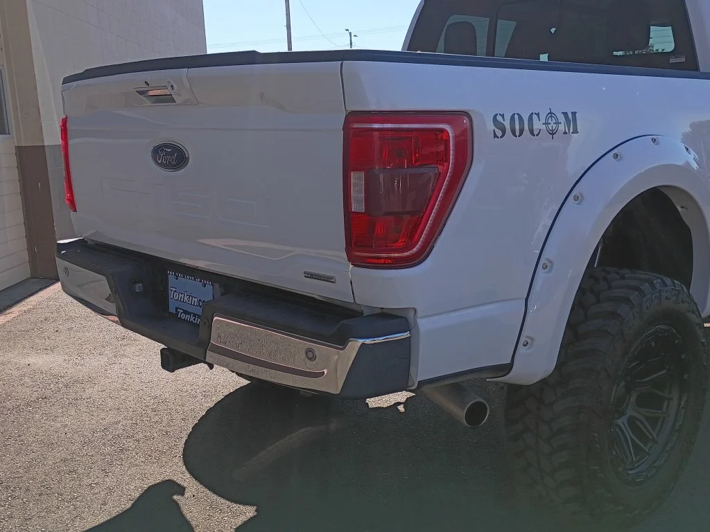 Used 2023 White Ford XL image 5