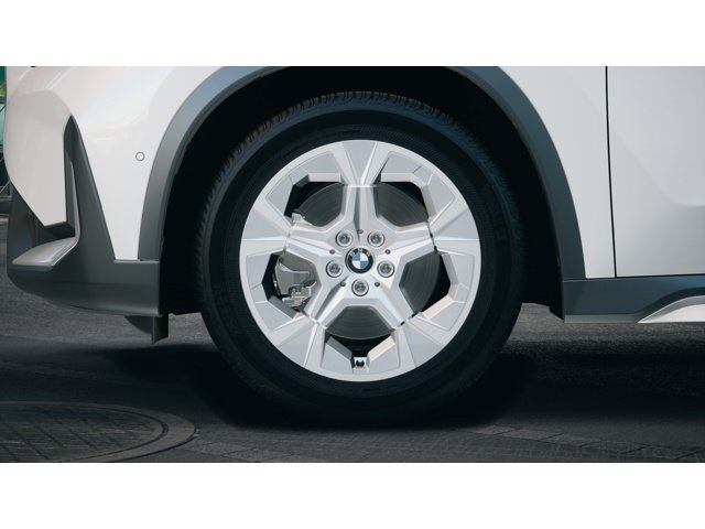New 2027 Mineral White Metallic BMW  image 7