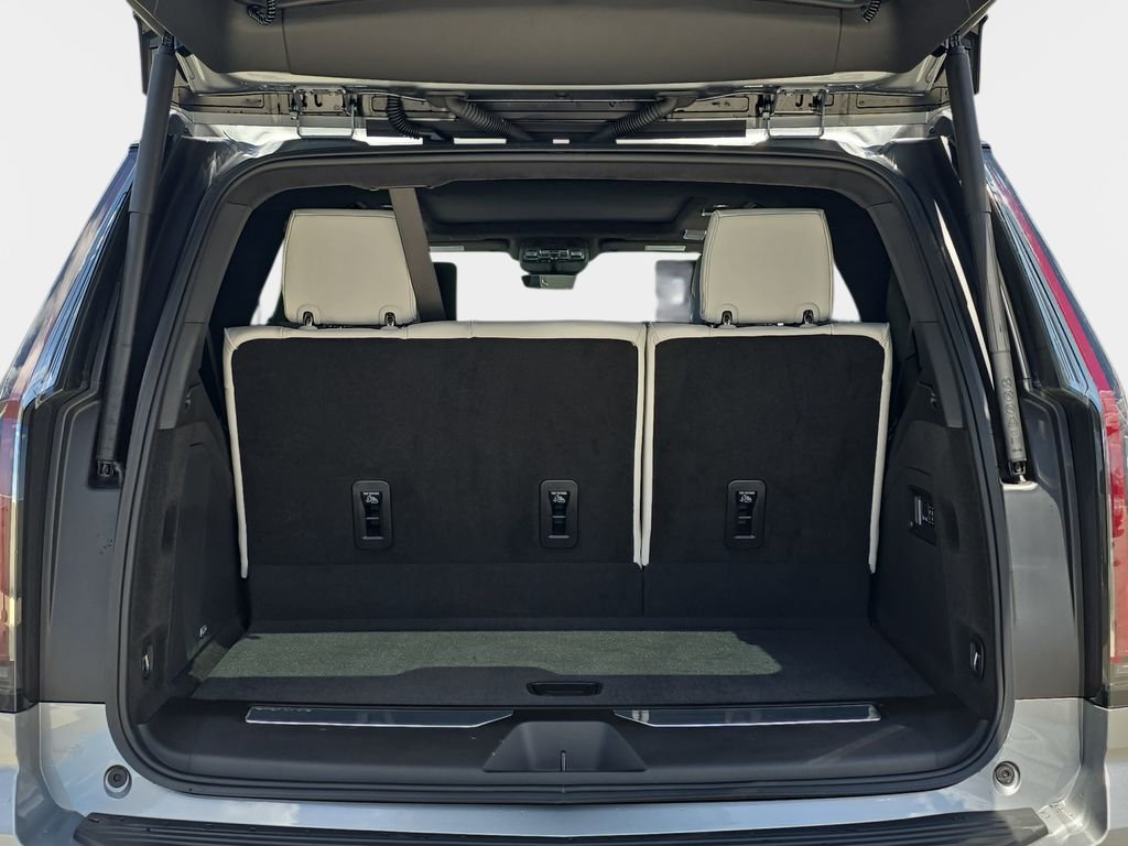 Used 2025 Silver Cadillac V-Series image 18