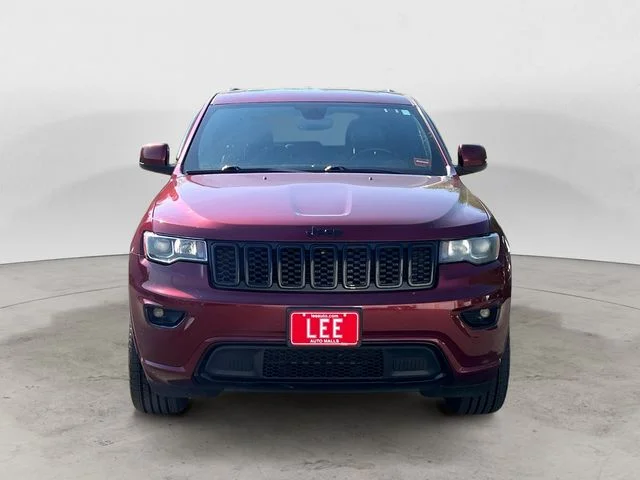Used 2020 Red Jeep Altitude image 8