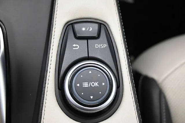 Used 2023 Gray INFINITI LUXE image 27