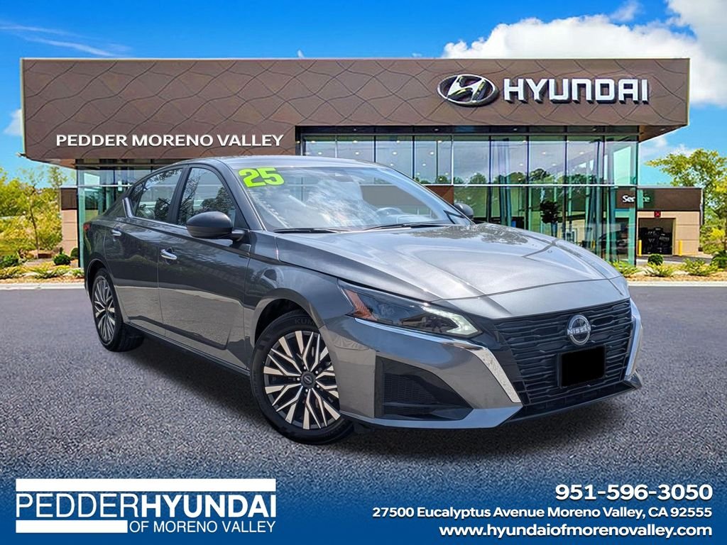 2025 Nissan Altima SV