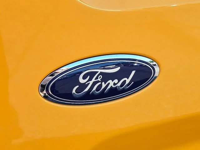 Used 2022 Orange Ford Badlands image 15