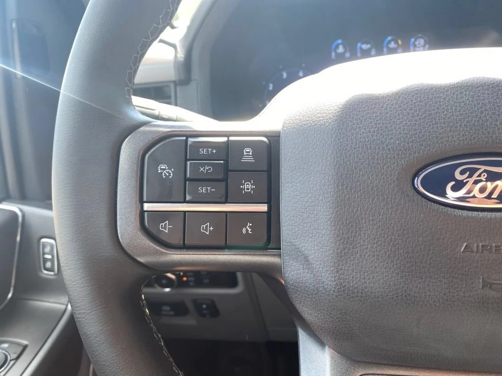 Used 2024  Ford XLT image 16