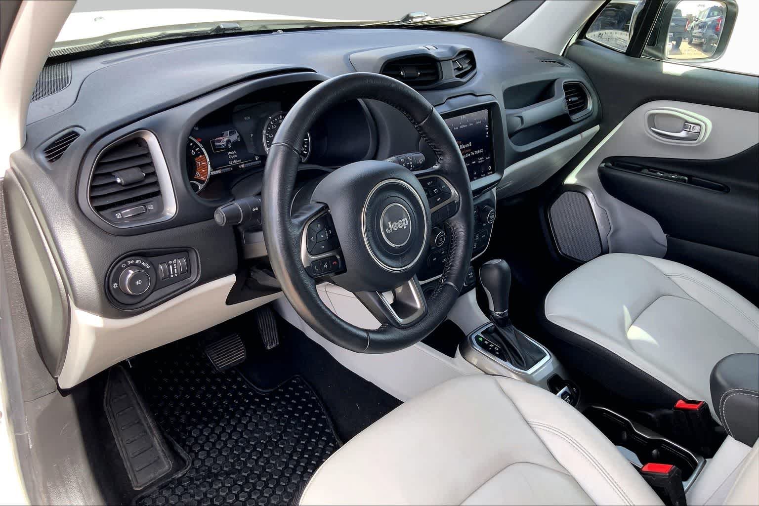 Used 2022 Alpine White Clearcoat Jeep Limited image 18