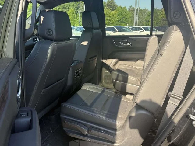 Used 2021 Black Chevrolet Z71 image 6