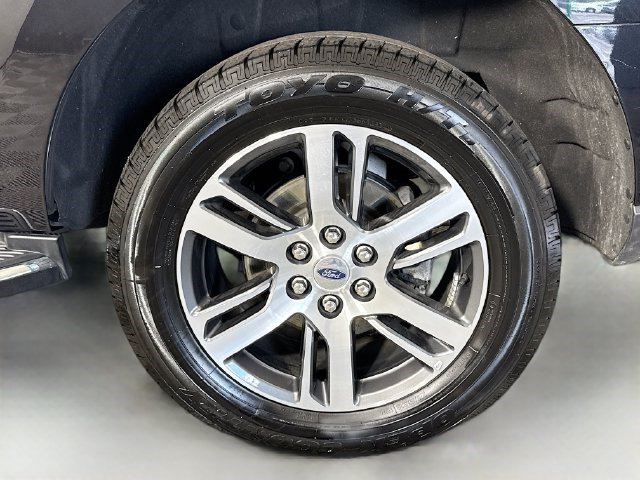 Used 2023 Agate Black Metallic Ford Limited image 33