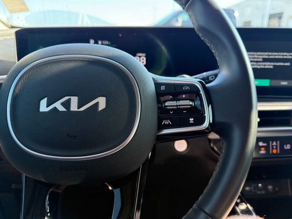 Used 2025 Gray Kia EX image 24