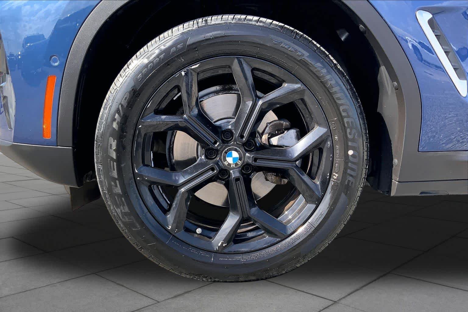 Used 2023 Phytonic Blue Metallic BMW sDrive30i image 11
