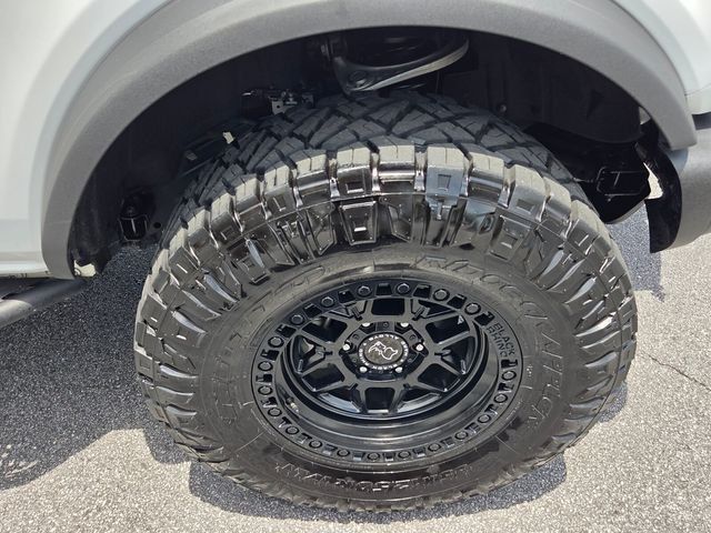 Used 2022 White Ford Badlands image 11