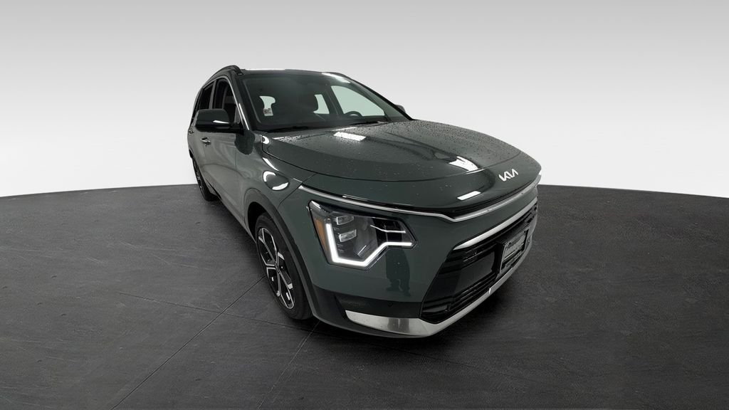 2026 Kia Niro SX Touring HEV's photo