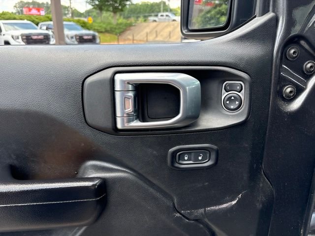 Used 2021 Gray Jeep Sport image 7