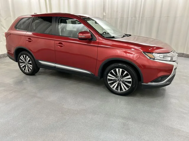 2019 Mitsubishi Outlander SE S-AWC's photo