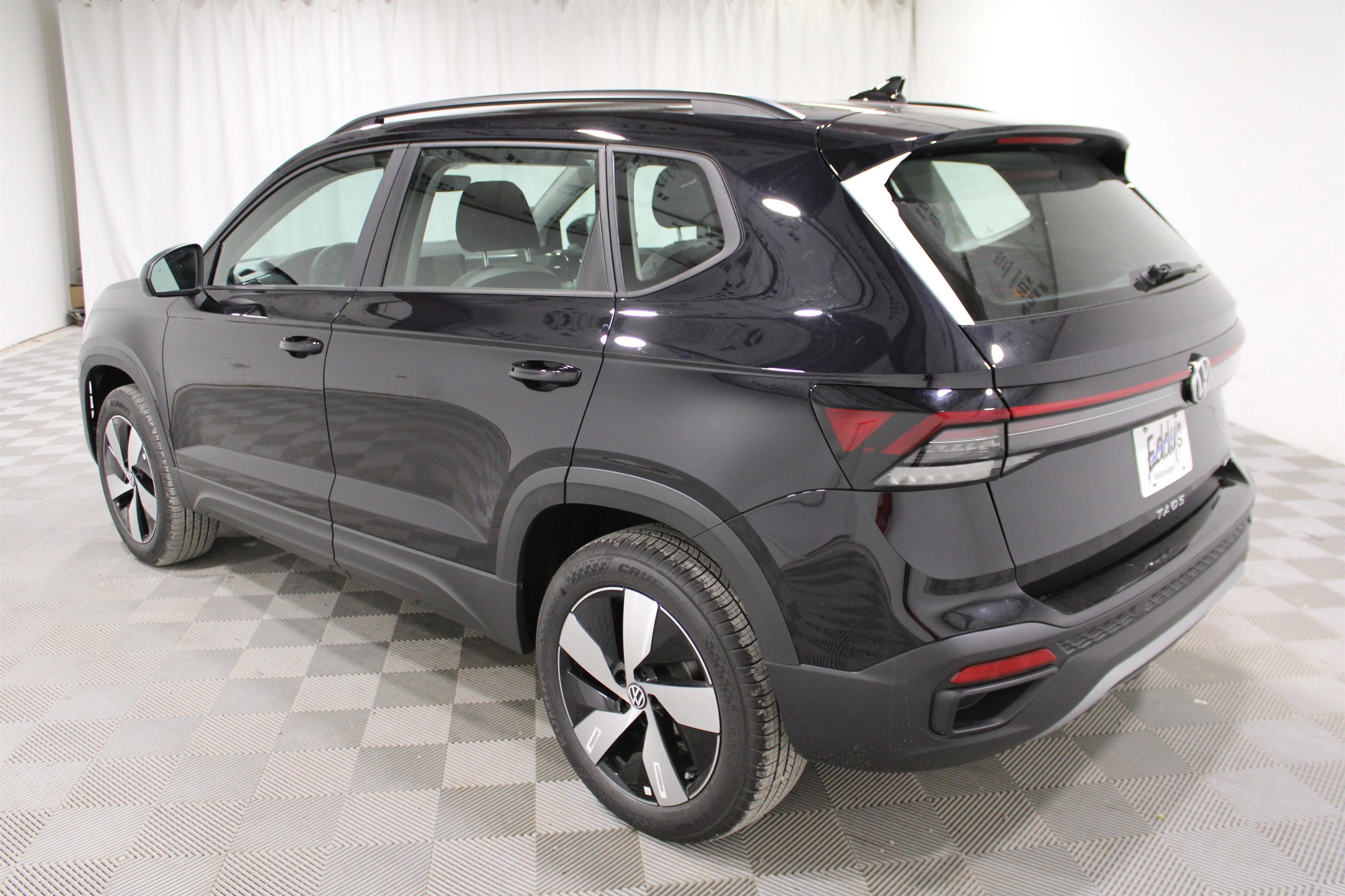 2025 Volkswagen Taos S - Photo 27
