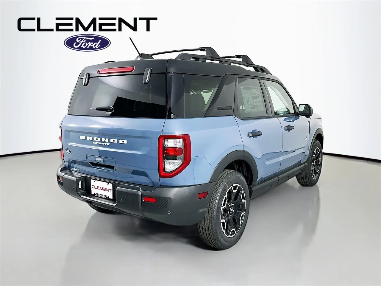 New 2026 Azure Gray Metallic Tri-Coat Ford Outer Banks® image 6