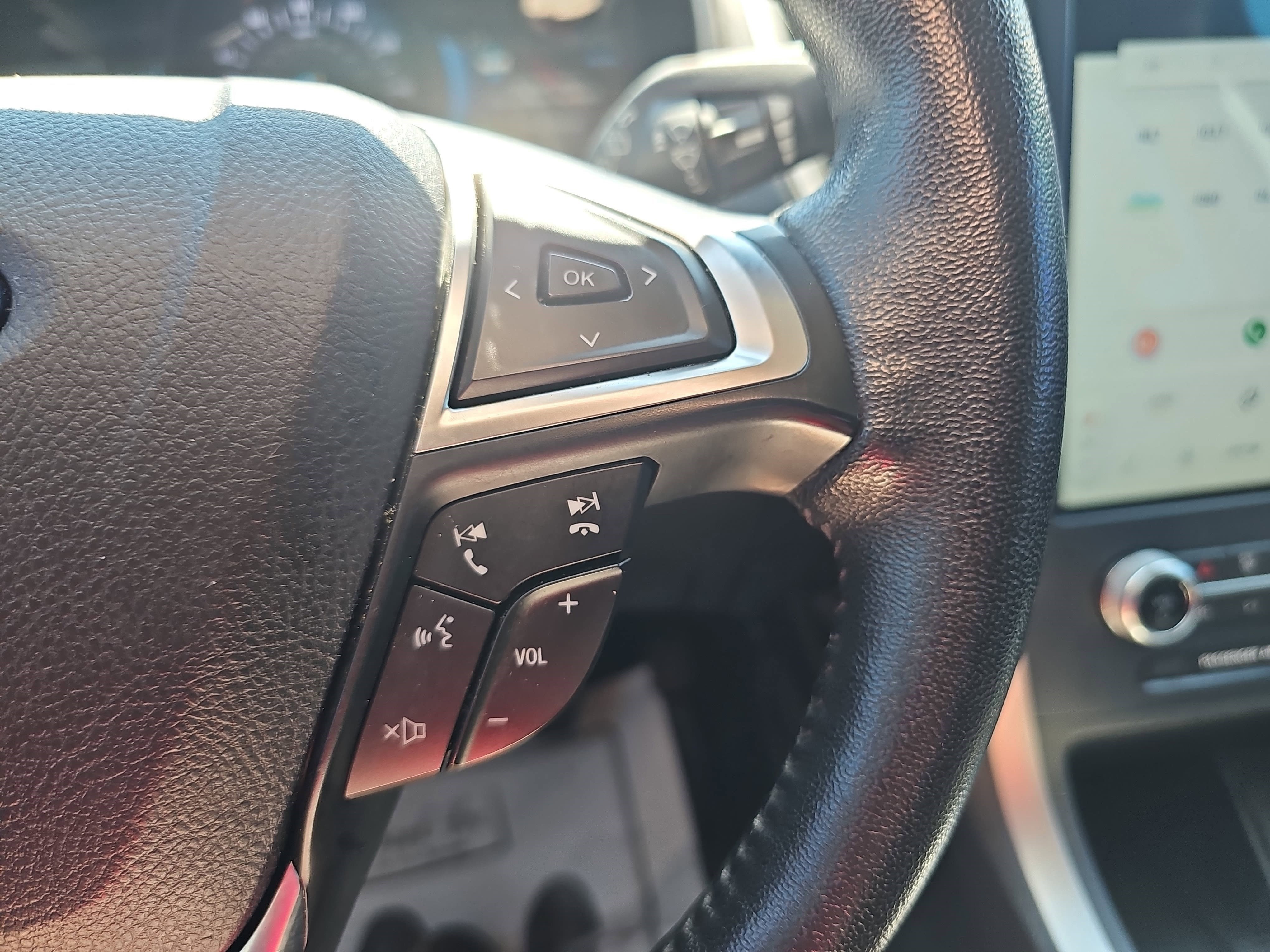 Used 2022 Black Metallic Ford SEL image 14
