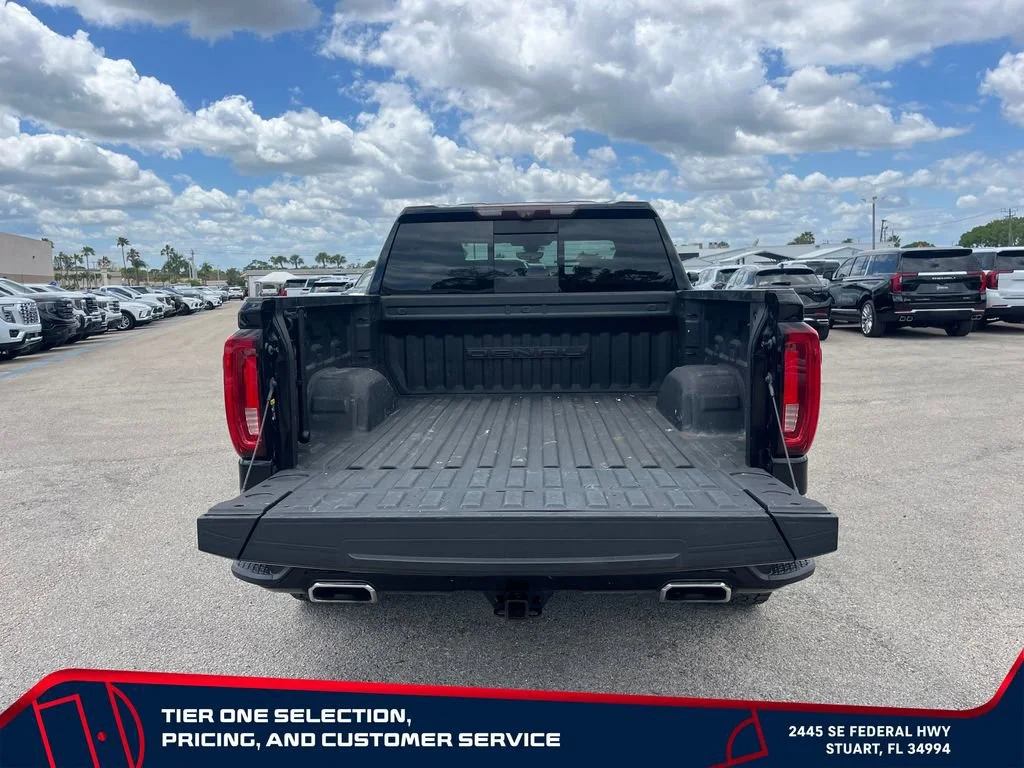 Used 2020 Onyx Black GMC Denali image 16