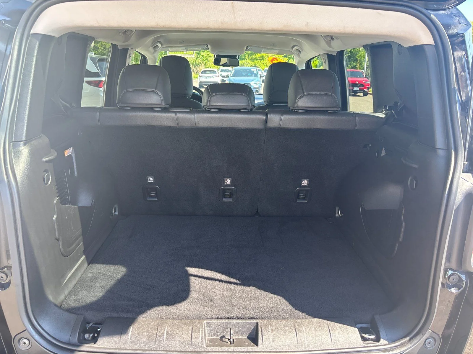 Used 2023 Black Clearcoat Jeep Limited image 15