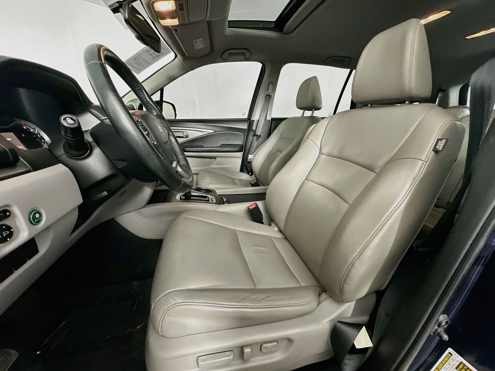 Used 2016 Blue Honda EX-L image 20