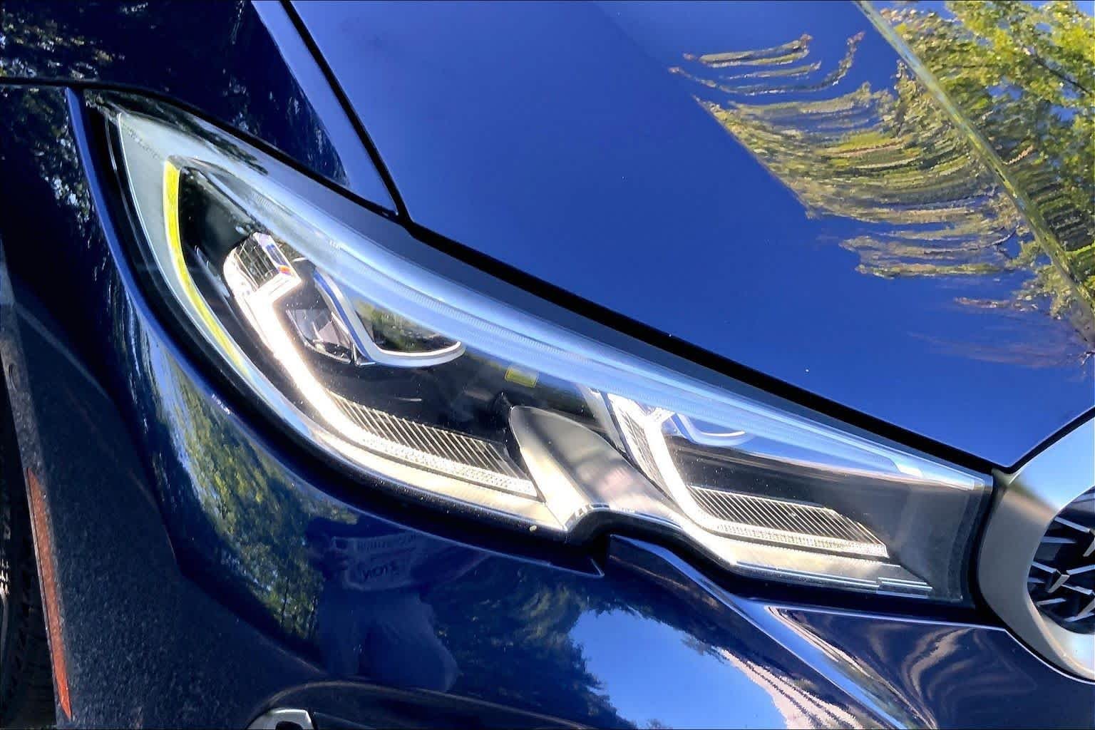 Used 2020 Tanzanite Blue II Metallic BMW M340i xDrive image 26