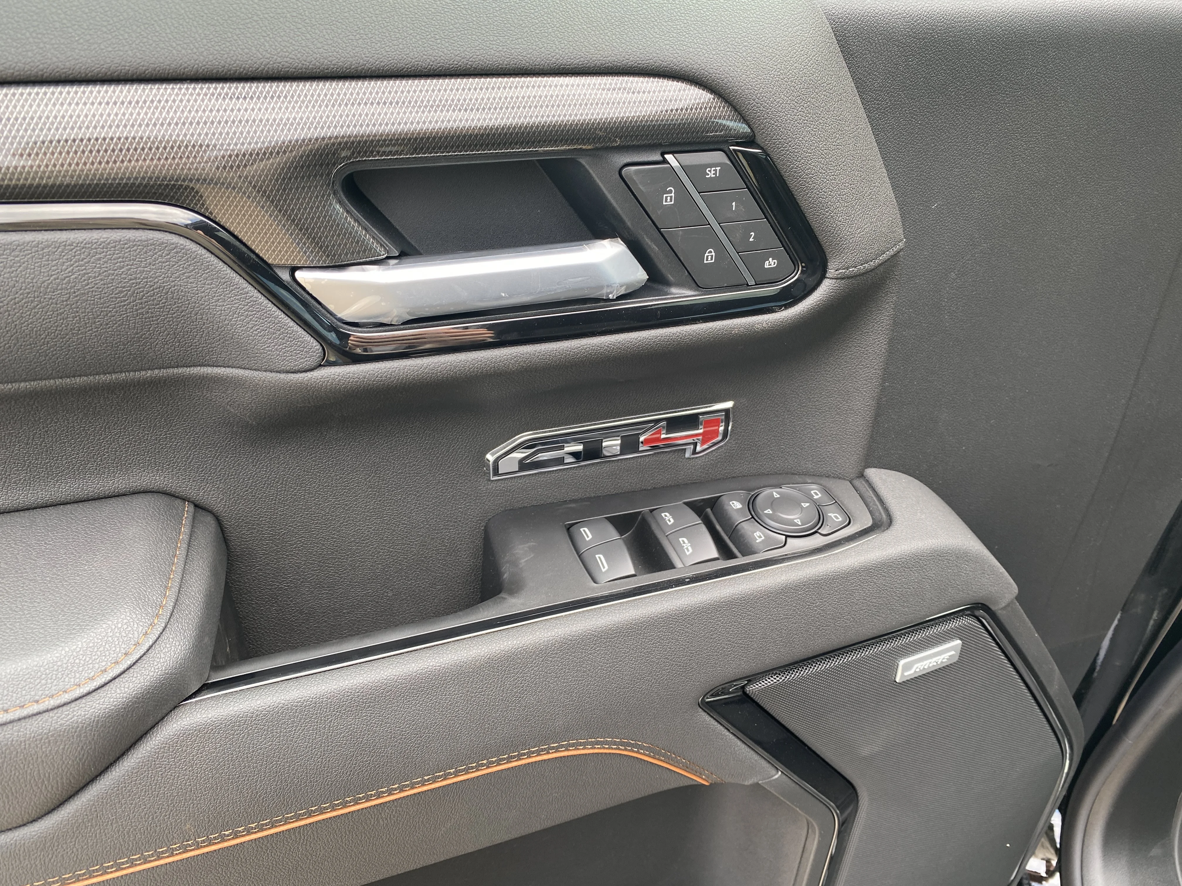 New 2026 ONYX BLACK GMC AT4 image 26