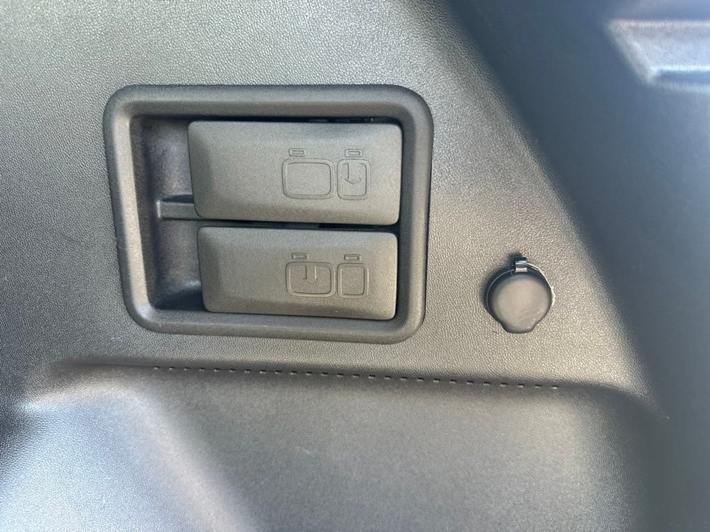 Used 2019 Black GMC SLE image 26