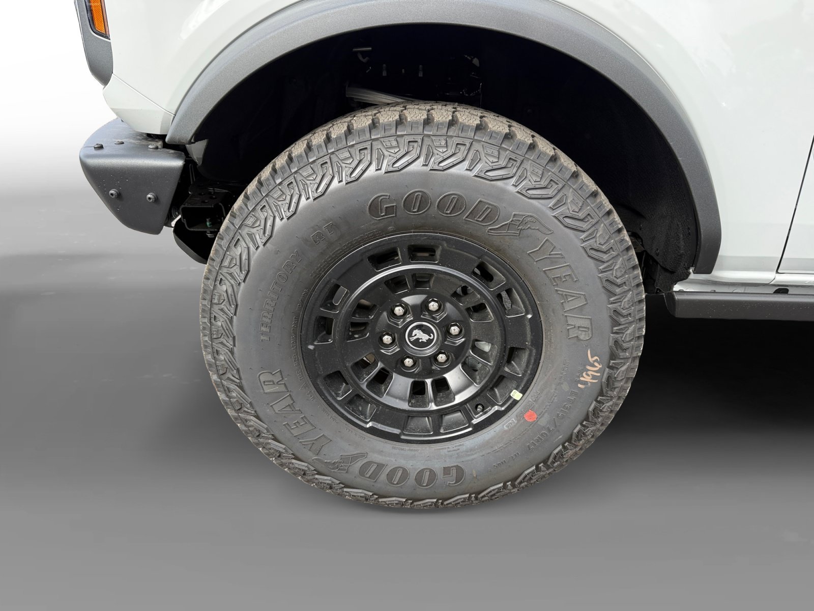 New 2026 Avalanche Gray Ford Badlands® image 9