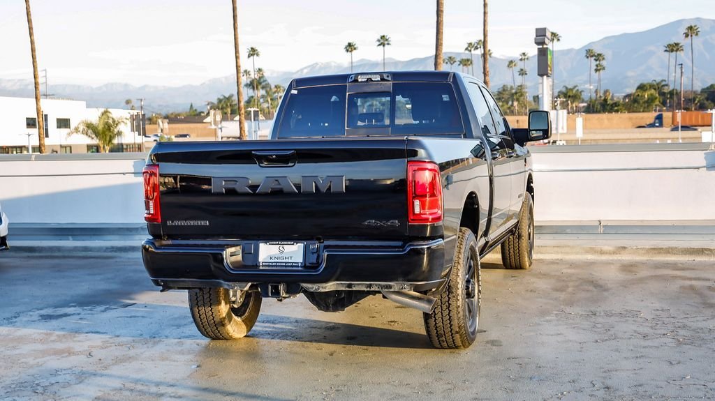 2025 RAM 3500 Laramie - Photo 9