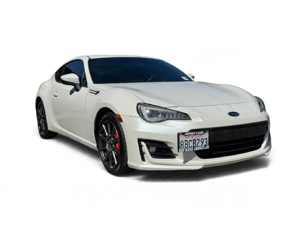 Used 2017 White Subaru Limited image 17