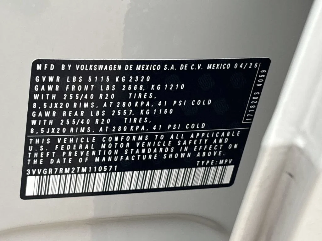 Certified Used 2026  Volkswagen 2.0T SE R-Line Black image 15