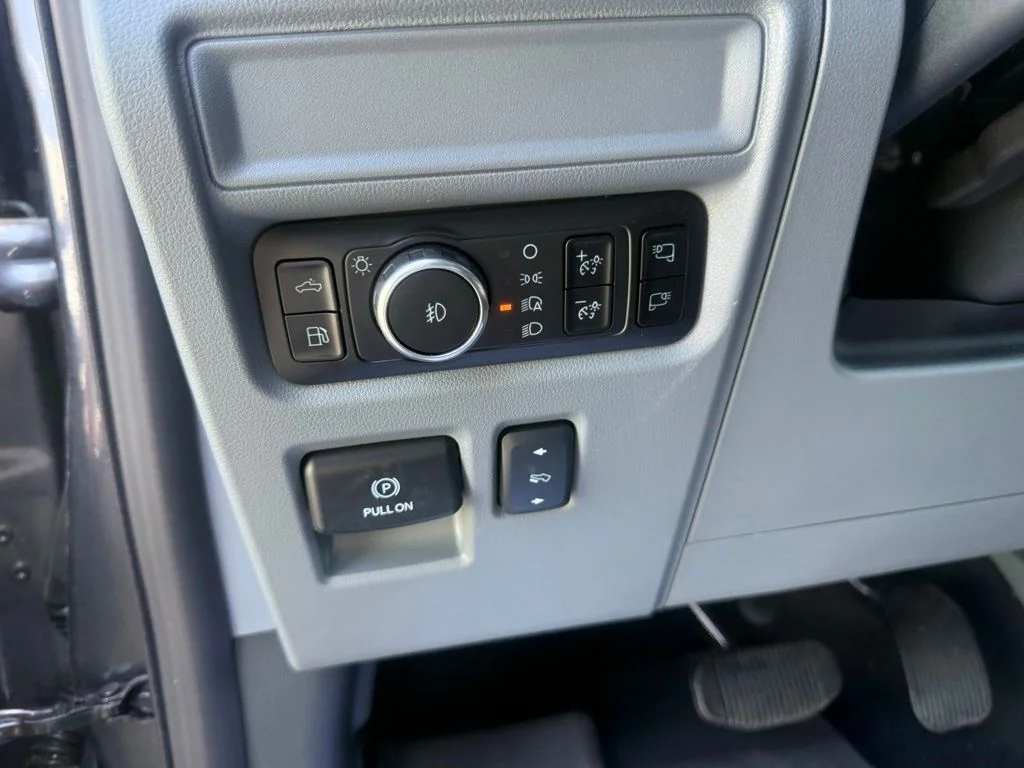 2025 Ford F-150 XLT - Photo 15