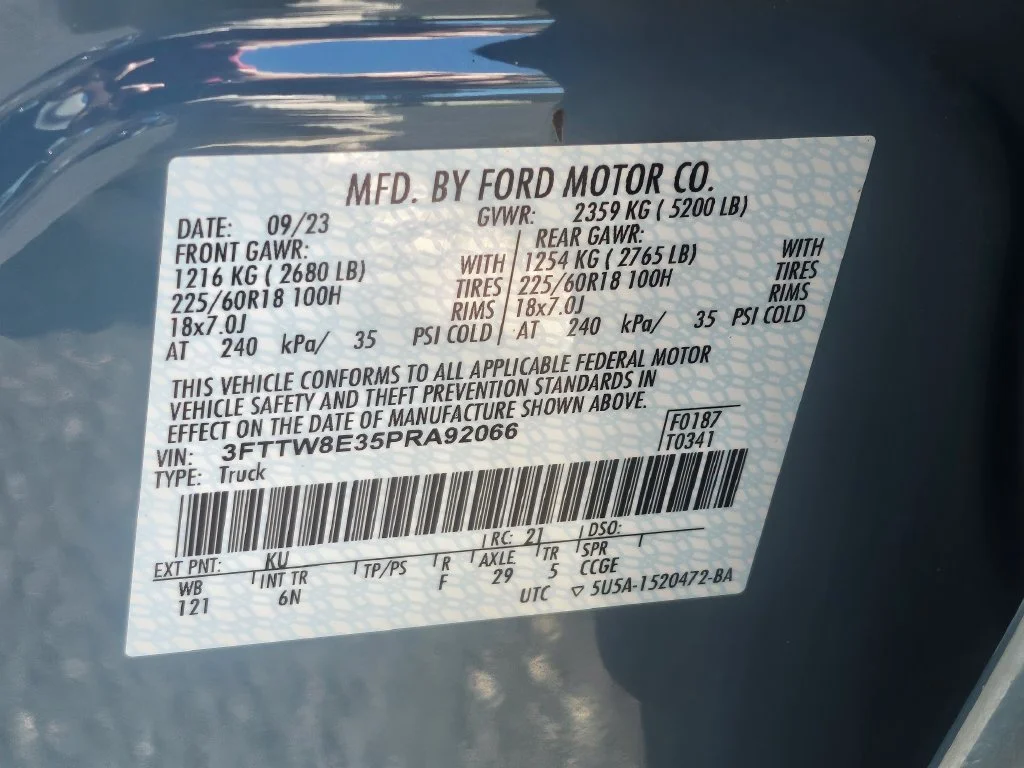 Used 2023 Area 51 Ford Lariat image 38