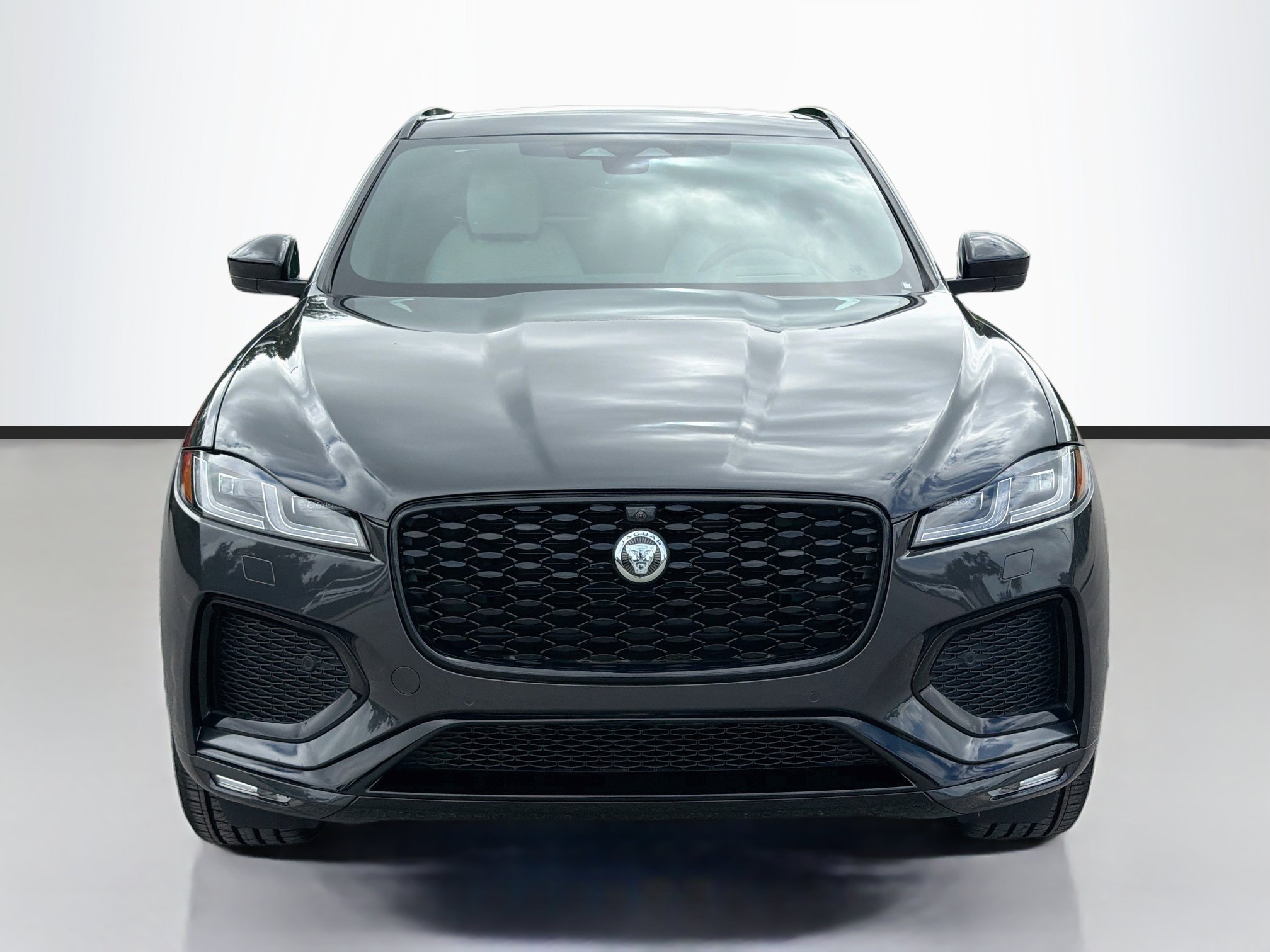 2026 Jaguar F-Pace R-Dynamic S - Photo 8