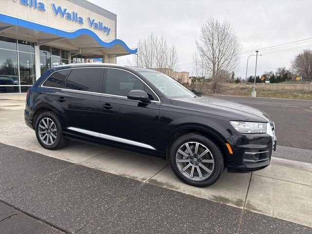 Used 2017 Audi Q7 Premium Plus with VIN WA1LAAF75HD055885 for sale in College Place, WA